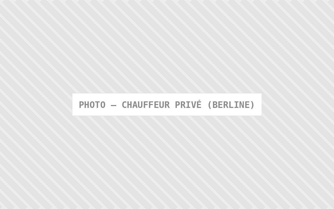 Photo : Chauffeur Prive Berline — Comfort Gateway (image à remplacer)